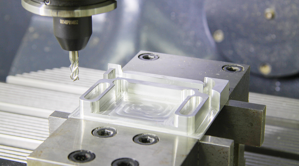 Umschulung Industriemechaniker auf Bildungsgutschein Bohrgerät eines Industriemechanikers
