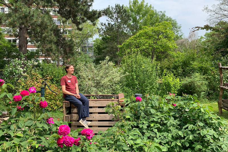 Alexander Polz im Mitmachgarten Alexander Polz im Mitmachgarten